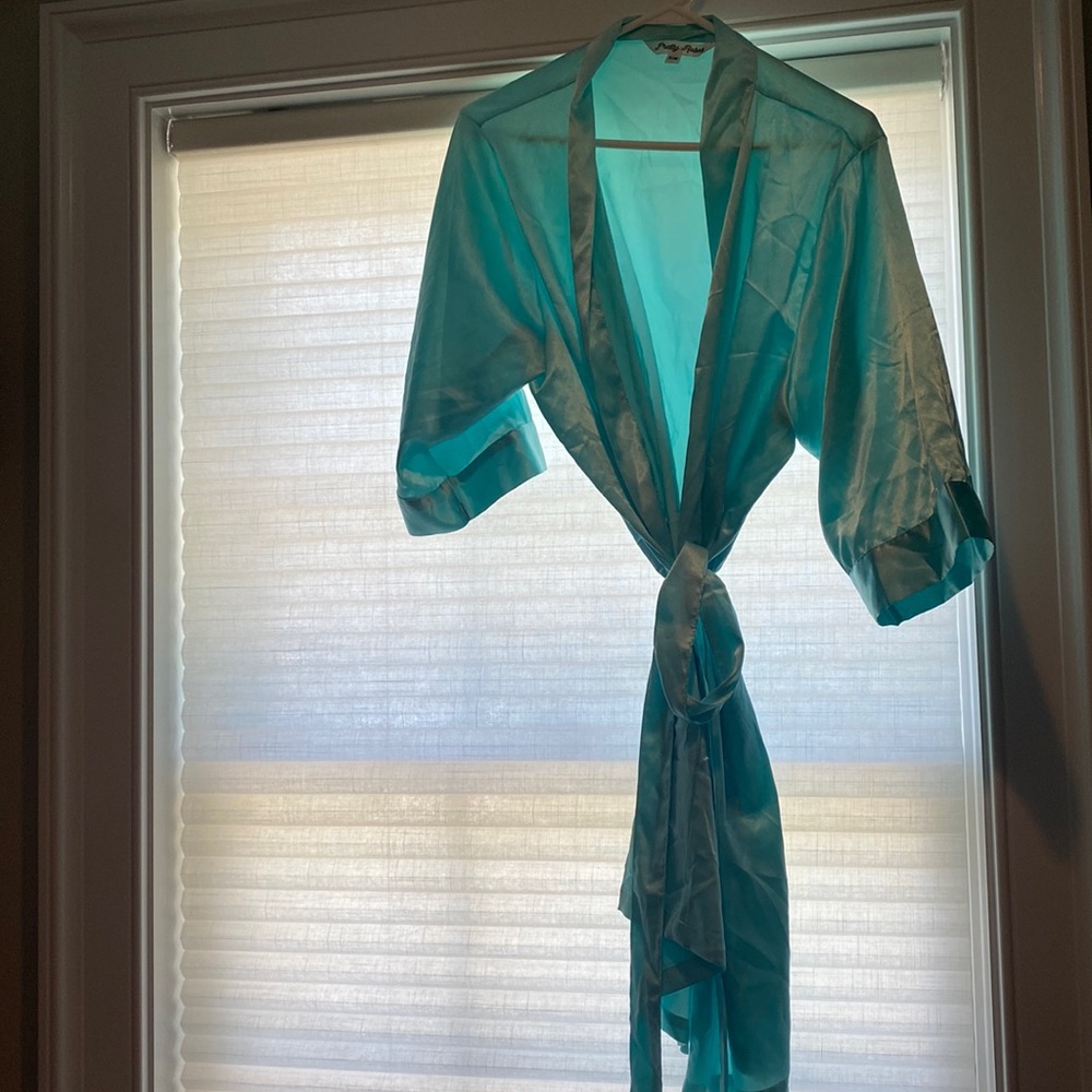 Robins egg blue satin short robe for bride / bridal party
